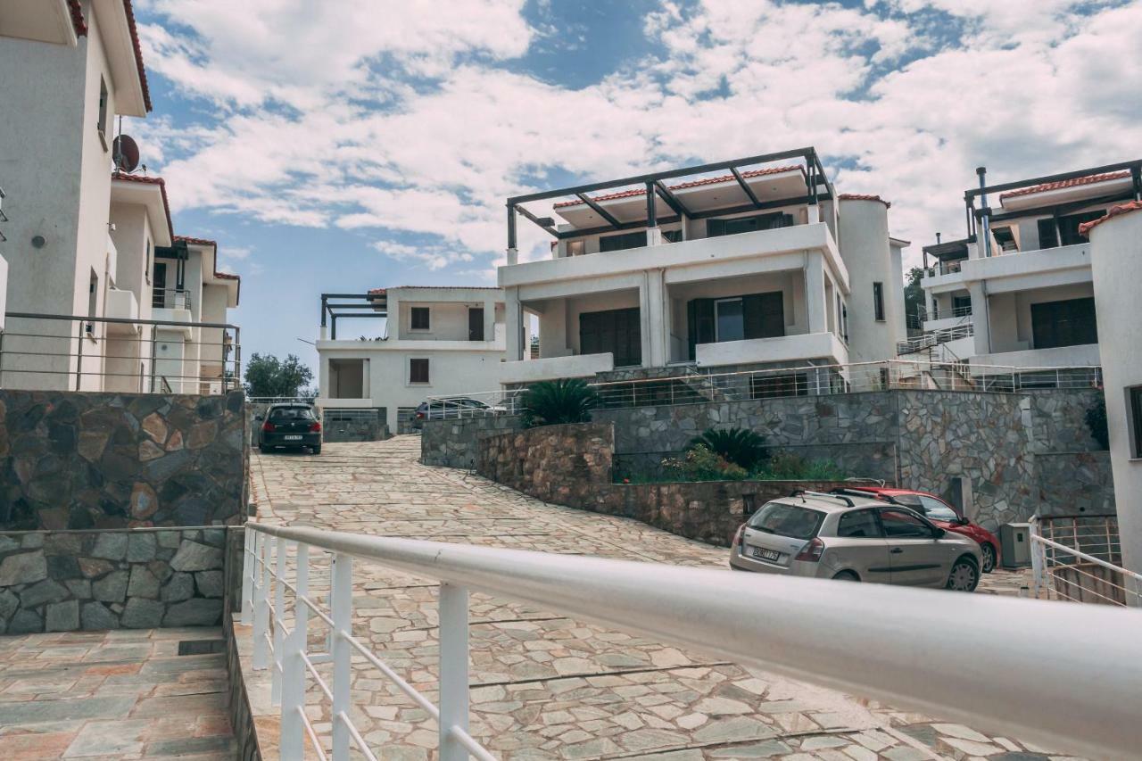 Villa Elia Pteleós Eksteriør billede