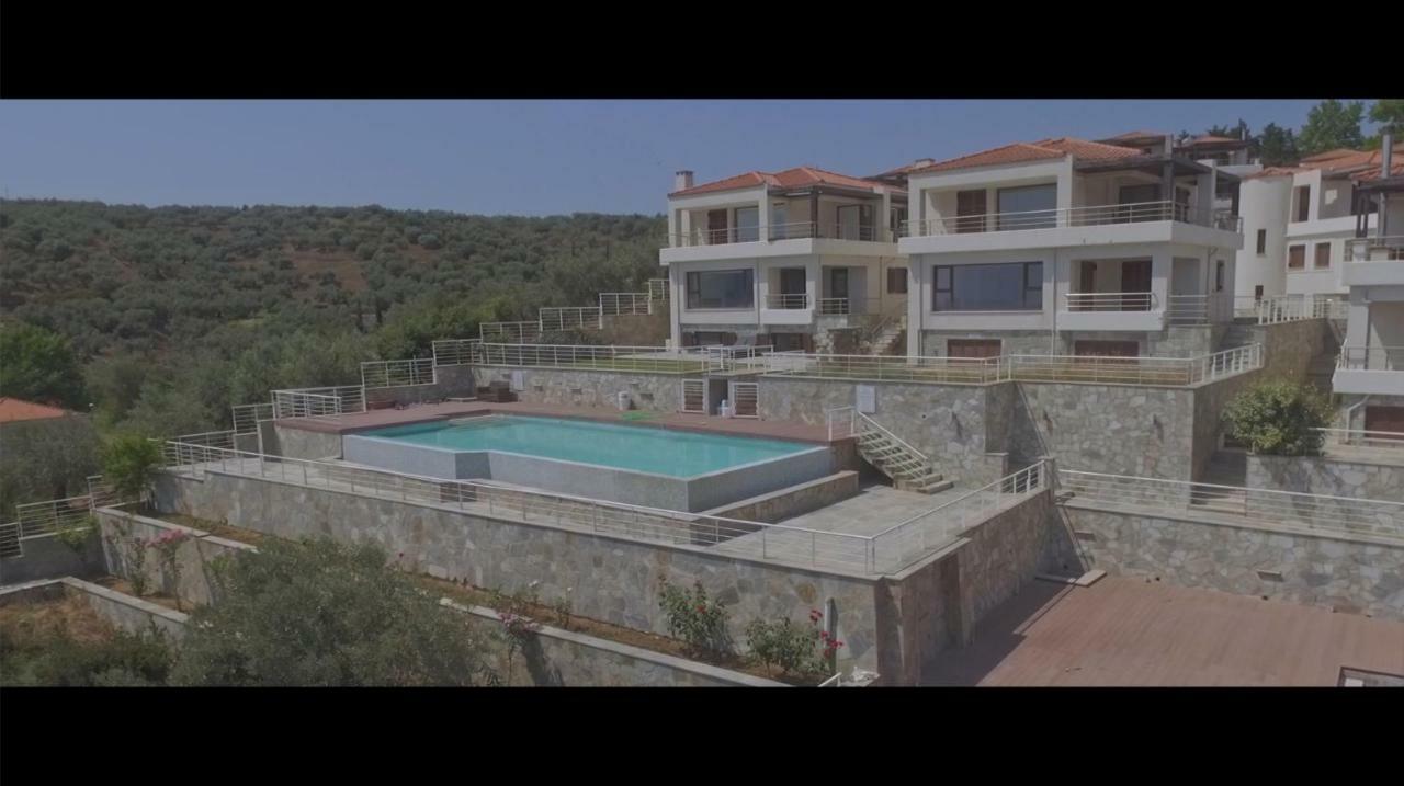 Villa Elia Pteleós Eksteriør billede